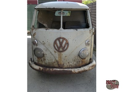 VW Campers for sale VW Buses Splitties volkswagens for sale Split window 