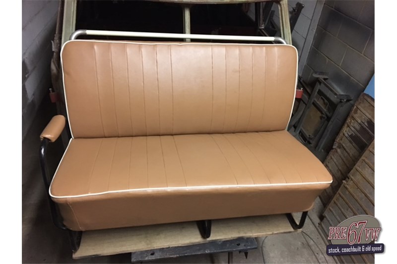 1960 - 1960 and earlier walkthrough middle seat (Mango)
