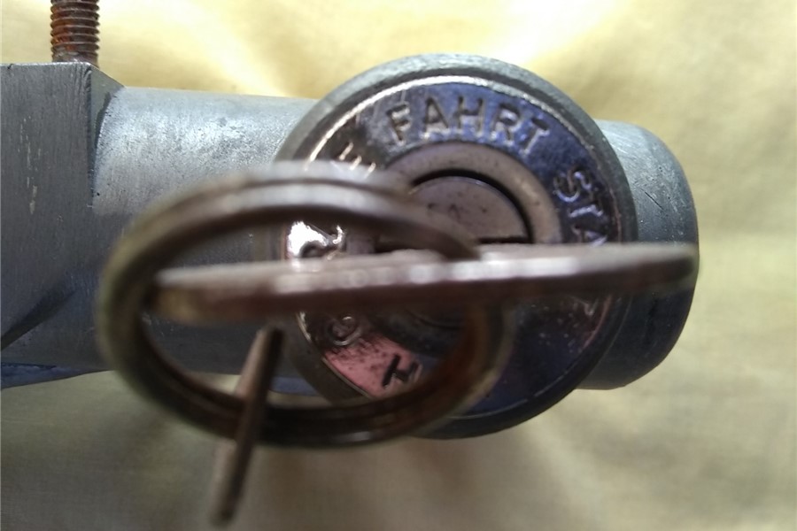 1957 - VW Early Steering Lock And Key - photo 1