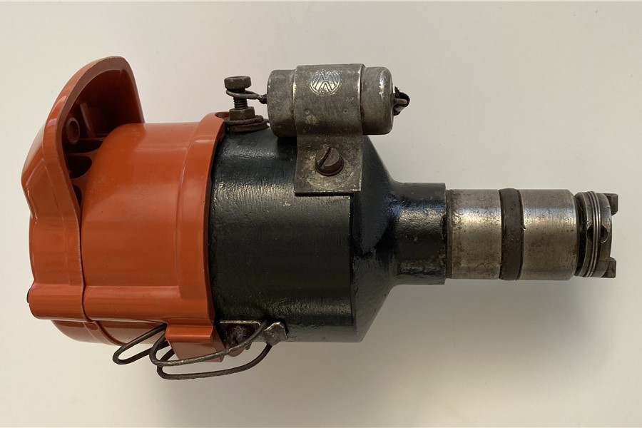 1955 - Flat Top Bosch 383 Distributor