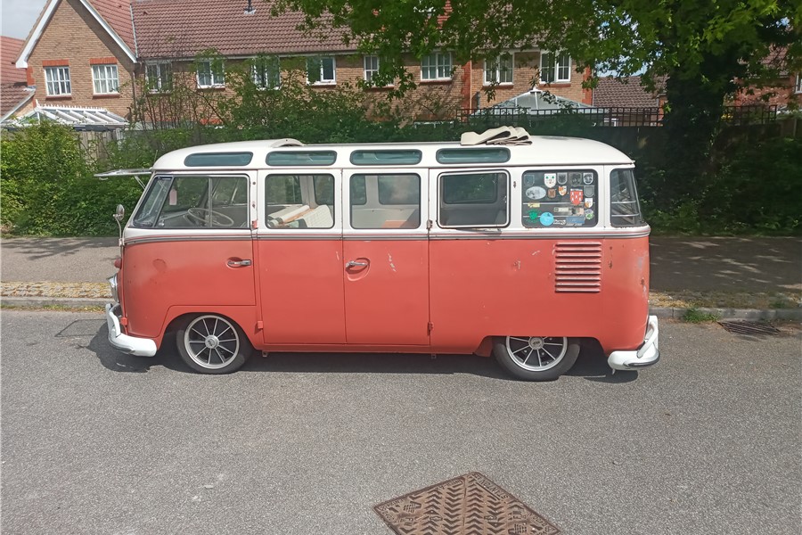 1961 - RHD 23 window Samba 