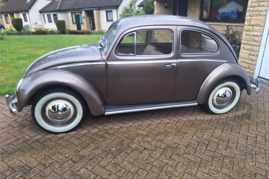1954 -  Oval UK RHD