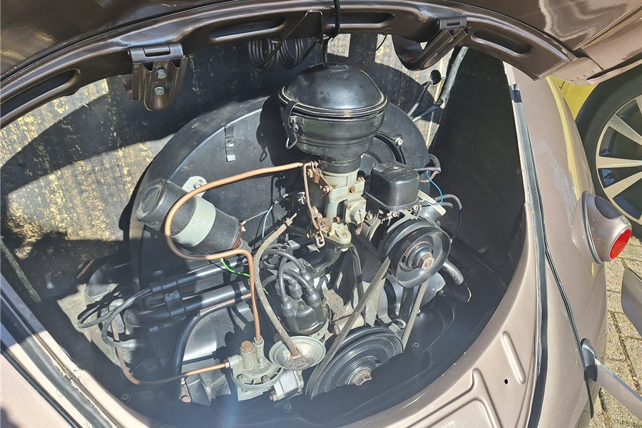 1954 -  Oval UK RHD