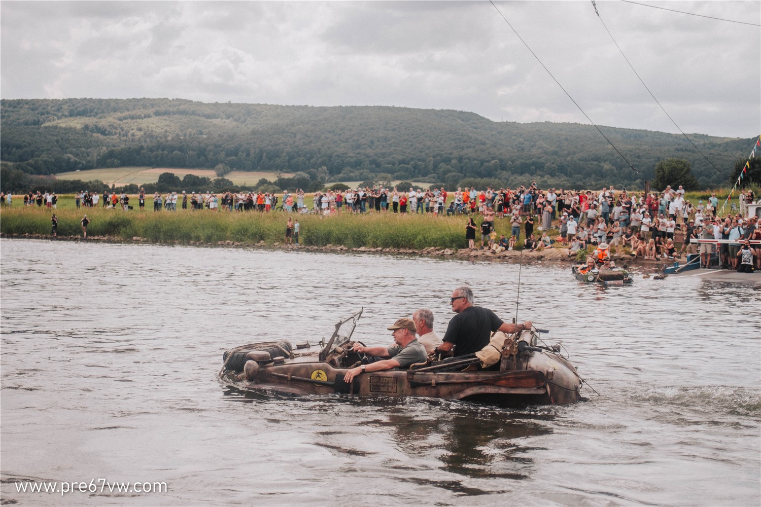 Schwimmwagen in the river