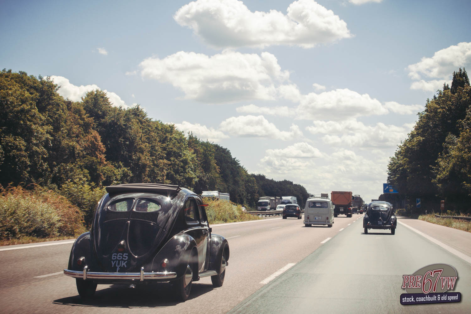 1952 Split Window Sunroof Beetle driving at BBT Convoy to Bad Camberg 2019