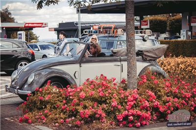 1952 Split Window Karmann Cabrio at BBT Convoy to Bad Camberg 2019 - IMG_0282.jpg