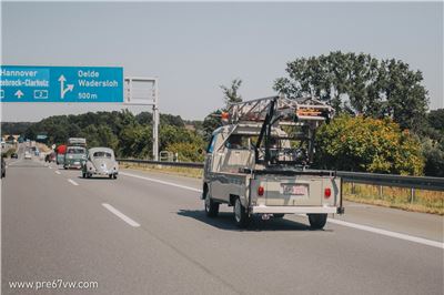 Split window ladder truck driving at BBT Convoy to Hessisch Oldendorf 2022 - IMG_1950.jpg