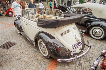 Split Karmann Cabrio at Hessisch-Oldendorf 2005 - 100_2787.jpg