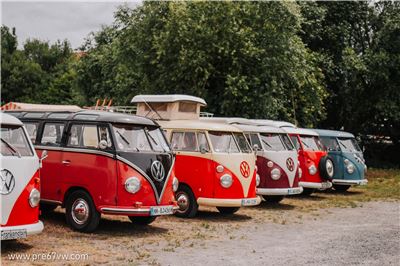 Split window buses at Hessisch Oldendorf 2022 - IMG_2075.jpg