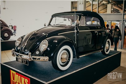 Oval Cabrio at National Volksworld Show 2003 - 100_0148.jpg