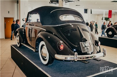 Oval Cabrio at National Volksworld Show 2003 - 100_0149.jpg