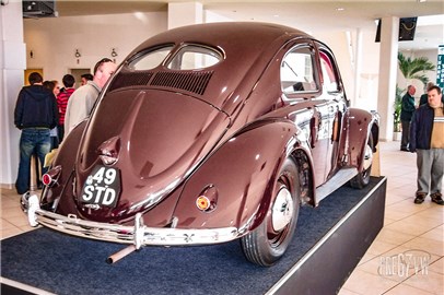 1949 Standard at National Volksworld Show 2003 - 100_0154.jpg