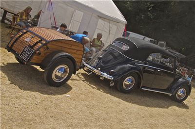 Oval cabrio with Westfalia trailer at Peppercorn 2010 - img_8945.jpg