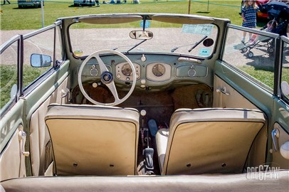 Split Cabrio Dashboard at Stanford Hall 03 - 000_0010.jpg