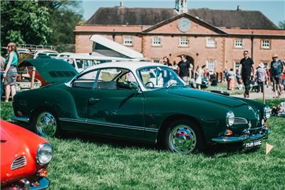 Karmann Ghia at Stanford Hall 2018 - IMG_7434.jpg