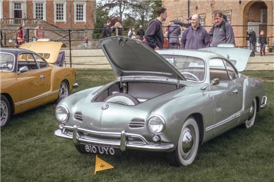 Lowlight Karmann Ghia at Stanford Hall 2019 - IMG_9907.jpg