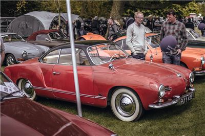 Lowlight Karmann Ghia at Stanford Hall 2019 - IMG_9919.jpg